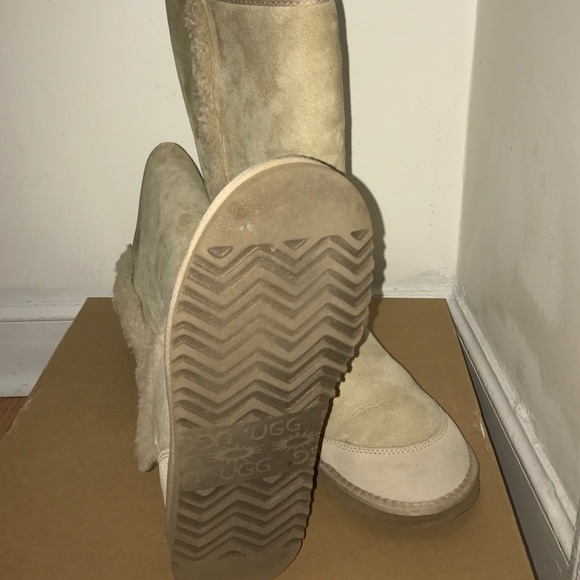 Ugg Boots - Picture 4 of 4